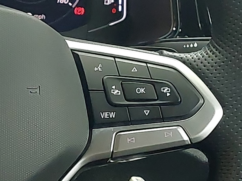 Used Volkswagen T-Roc 2025 for sale - 77299159: Photo 11