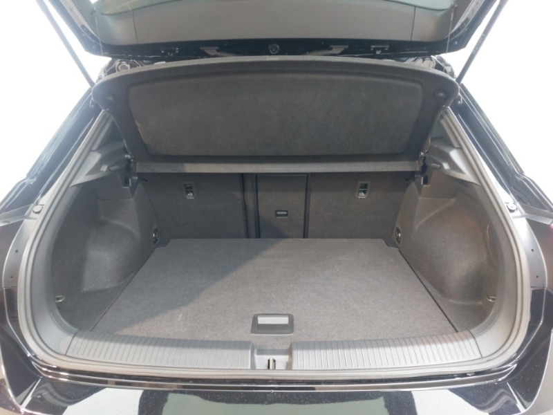 Used Volkswagen T-Roc 2025 for sale - 77299159: Photo 8