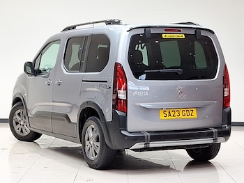 Used Peugeot Rifter 2023 for sale - 76629613: Photo