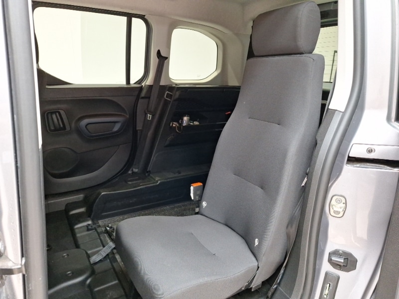 Used Peugeot Rifter 2023 for sale - 76629613: Photo 6