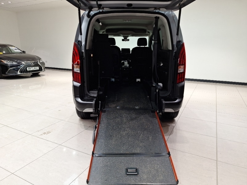 Used Peugeot Rifter 2023 for sale - 76629613: Photo 8