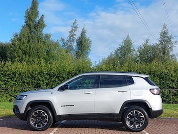 Used Jeep Compass 2022 for sale - 76051791: Photo