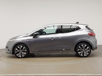 Used Renault Clio 2023 for sale - 77472354: Photo