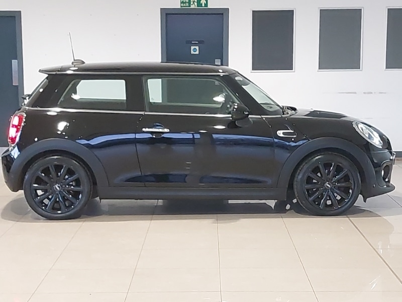Used MINI Hatch 2019 for sale - 76774042: Photo 2