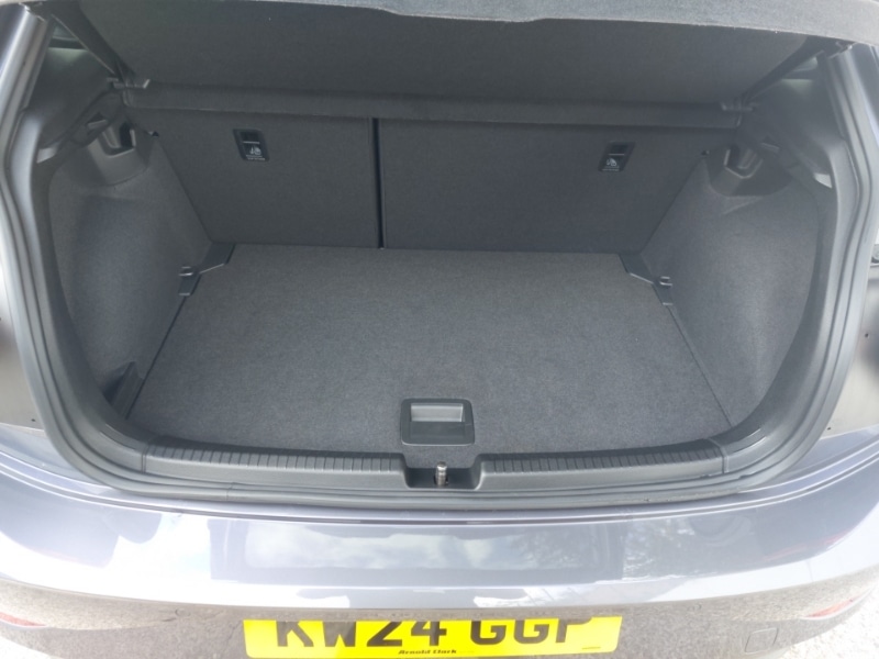 Used Volkswagen Polo 2024 for sale - 77454584: Photo 8