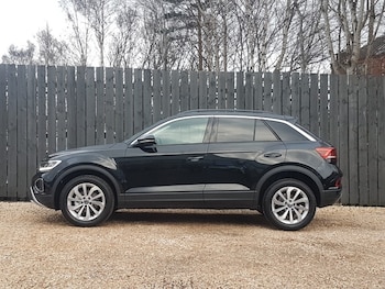 Used Volkswagen T-Roc 2025 for sale - 77454332: Photo
