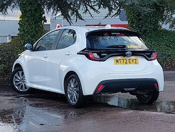 Used Toyota Yaris 2023 for sale - 77573597: Photo