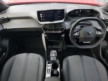 Used Peugeot 2008 2024 for sale - 76051129: Photo