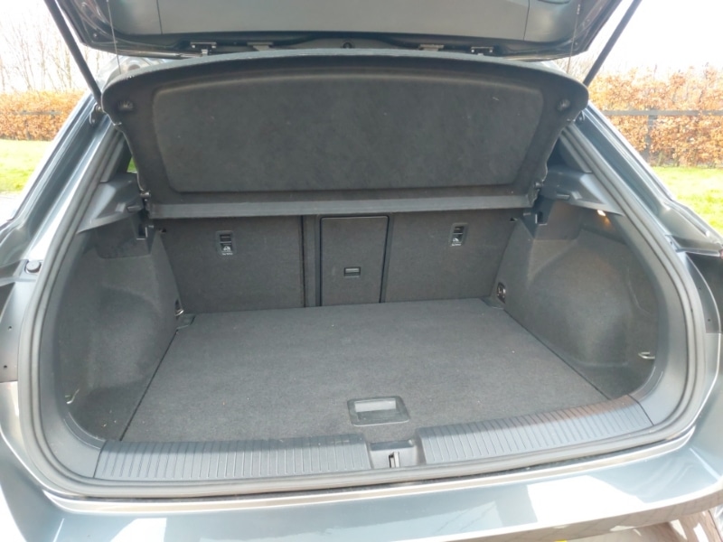 Used Volkswagen T-Roc 2022 for sale - 77580851: Photo 8