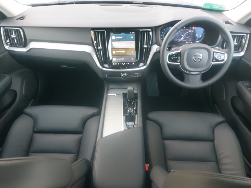 Used Volvo V60 2025 for sale - 77142324: Photo 2