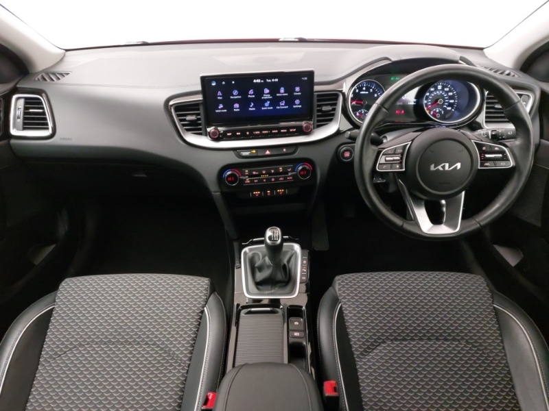 Used Kia XCeed 2023 for sale - 77876532: Photo 2