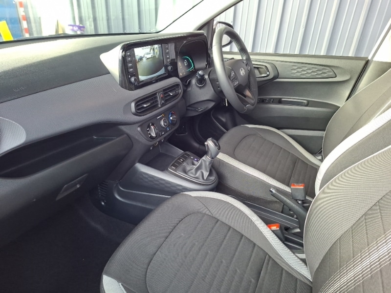 Used Hyundai i10 2024 for sale - 77596994: Photo 5