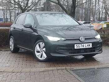 Used Volkswagen Golf 2024 for sale - 77339012: Photo