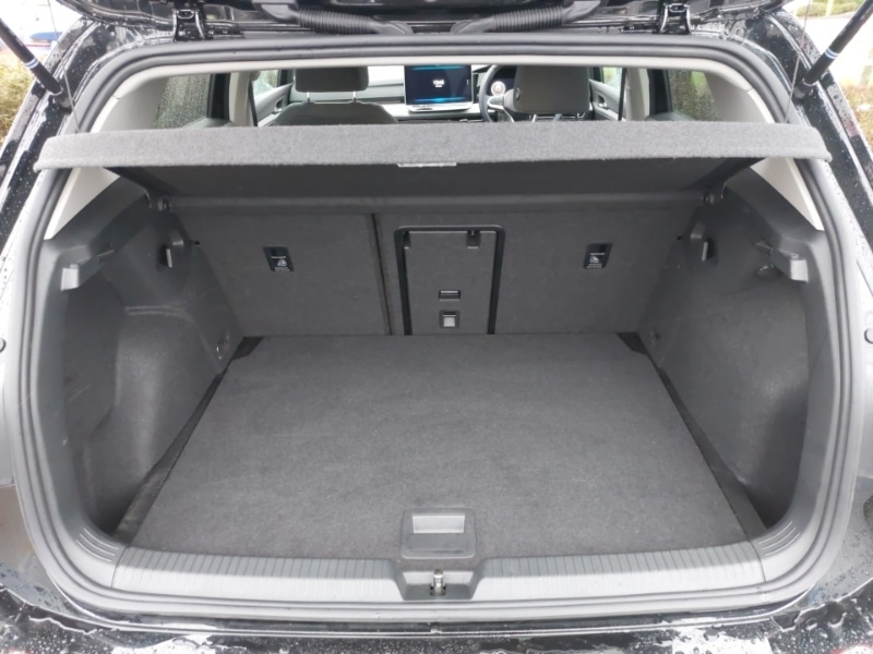 Used Volkswagen Golf 2024 for sale - 77339012: Photo 8