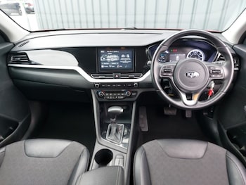 Used Kia Niro 2020 for sale - 76331431: Photo 2