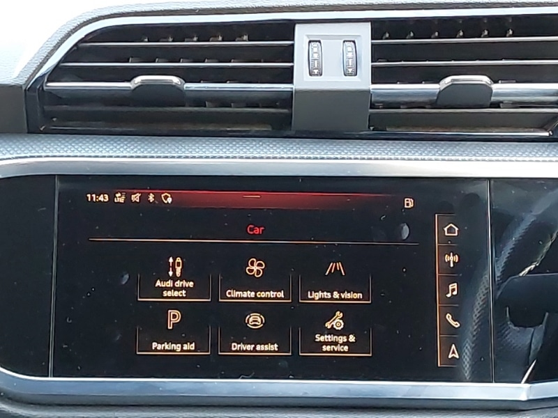 Used Audi Q3 2020 for sale - 77624723: Photo 10