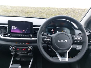 Used Kia Stonic 2025 for sale - 77273759: Photo