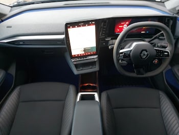Used Renault Scenic E-Tech 2024 for sale - 76049887: Photo
