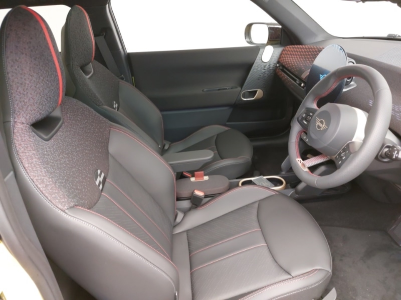 Used MINI Cooper 2025 for sale - 77389555: Photo 6