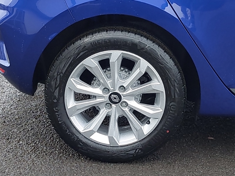 Used Renault Clio 2025 for sale - 76842536: Photo 12