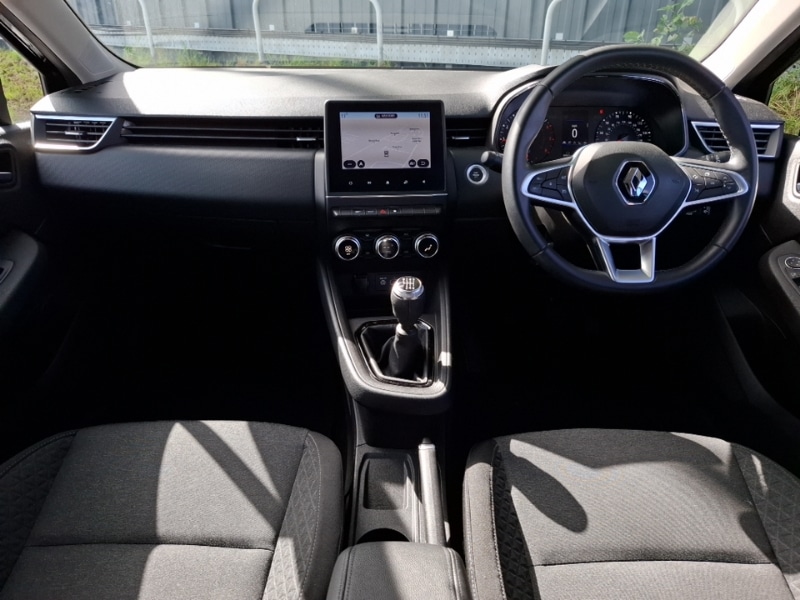 Used Renault Clio 2021 for sale - 76129478: Photo 2