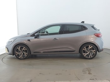 Used Renault Clio 2023 for sale - 77875146: Photo