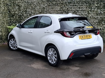Used Toyota Yaris 2021 for sale - 78355962: Photo