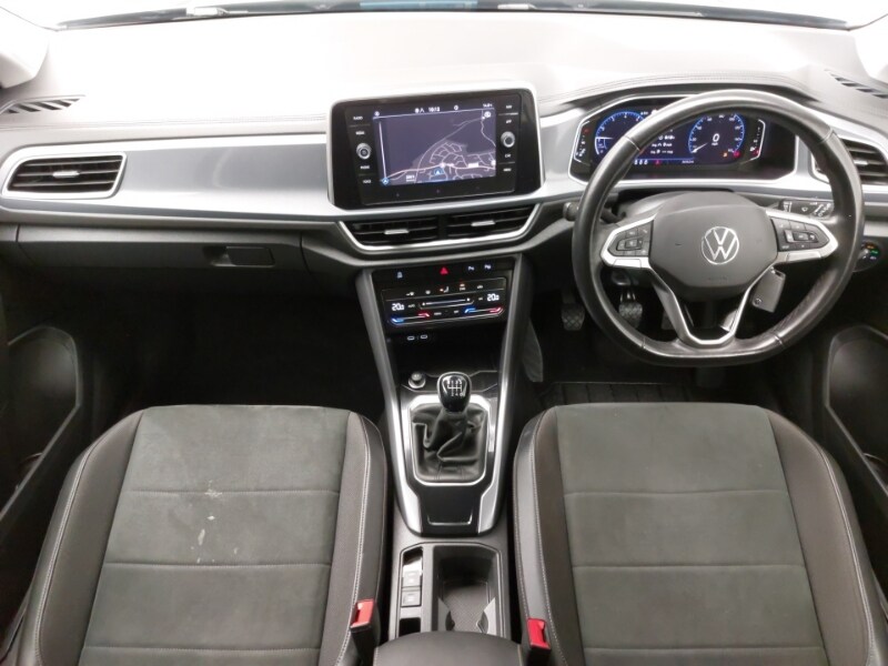 Used Volkswagen T-Roc 2023 for sale - 76343221: Photo 2