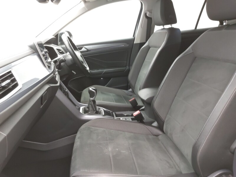 Used Volkswagen T-Roc 2023 for sale - 76343221: Photo 5
