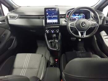 Used Renault Clio 2023 for sale - 77438994: Photo