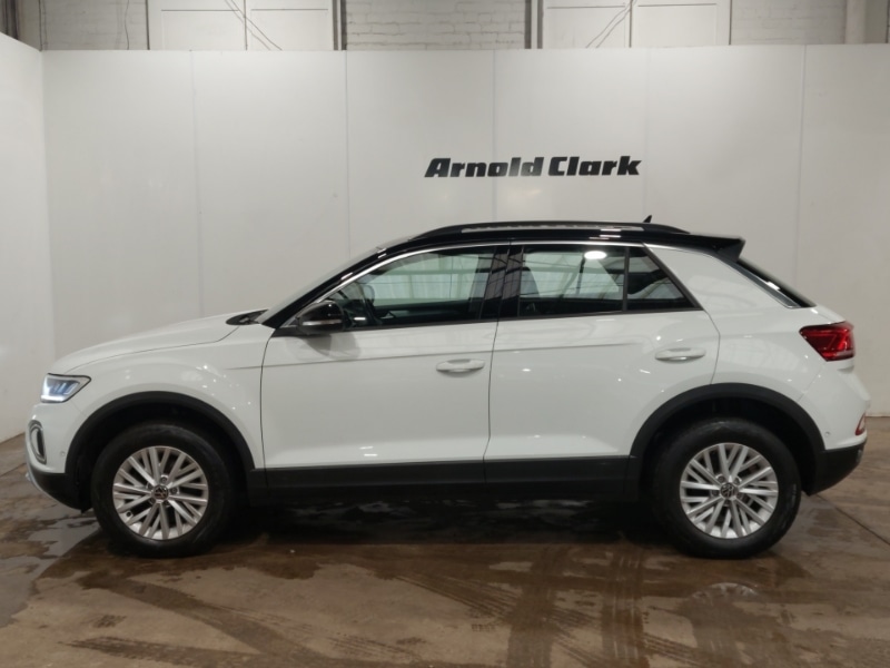 Used Volkswagen T-Roc 2023 for sale - 77877043: Photo 4