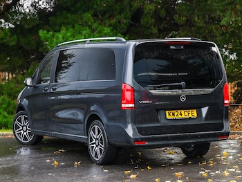 Used Mercedes-Benz V-Class 2024 for sale - 77492106: Photo