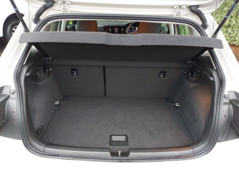 Used Volkswagen Polo 2023 for sale - 77449335: Photo 8