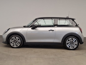 Used MINI Cooper 2025 for sale - 79332168: Photo