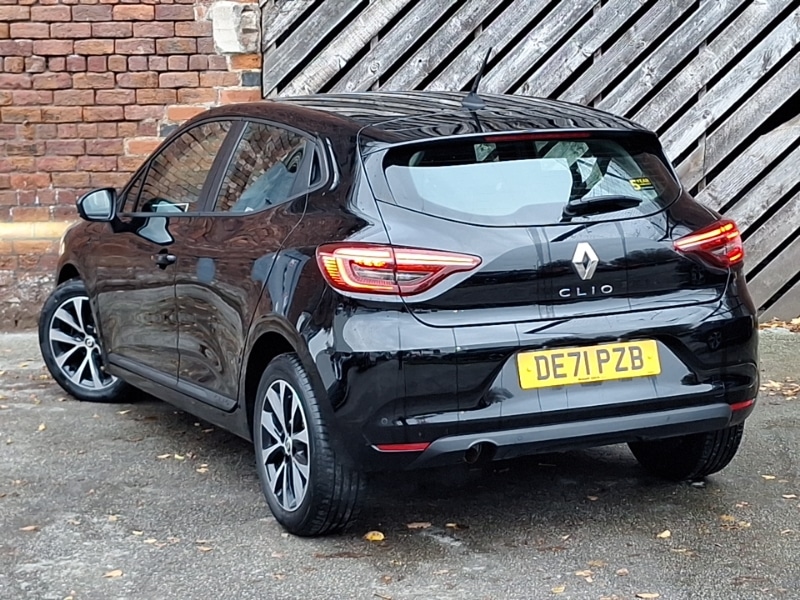 Used Renault Clio 2022 for sale - 76497790: Photo 3