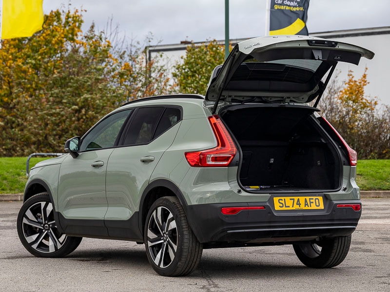 Used Volvo XC40 2024 for sale - 77304539: Photo 8