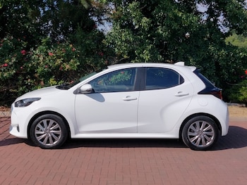 Used Toyota Yaris 2023 for sale - 79356126: Photo