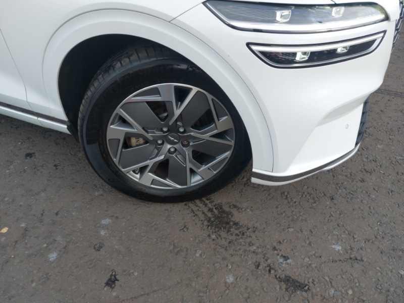 Used Genesis GV70 2023 for sale - 77956199: Photo 9