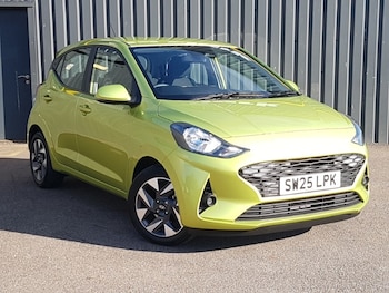 2025 - 1.0 [63] Advance 5dr [Nav]