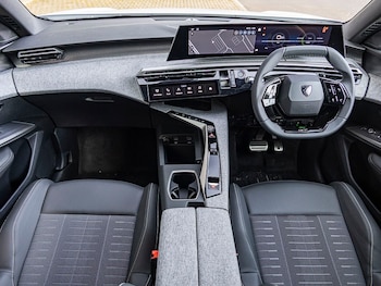 Used Peugeot 5008 2025 for sale - 77419696: Photo