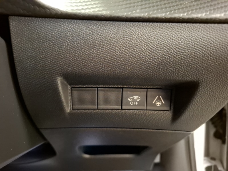 Used Peugeot 2008 2025 for sale - 77032008: Photo 10