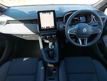 Used Renault Clio 2025 for sale - 75882179: Photo