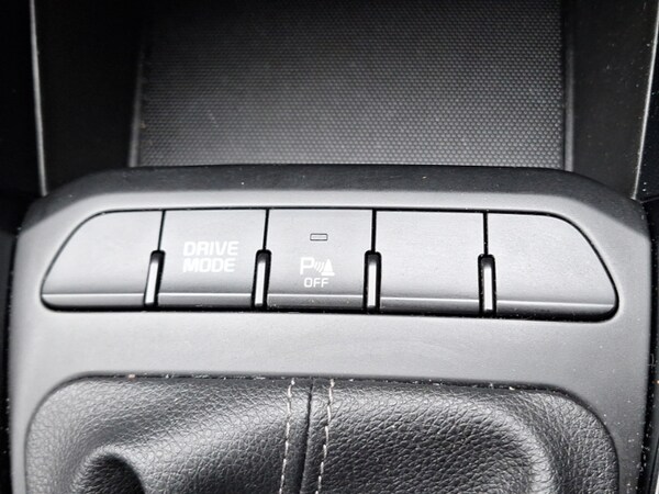 Used Kia Stonic 2022 for sale - 76204784: Photo 12