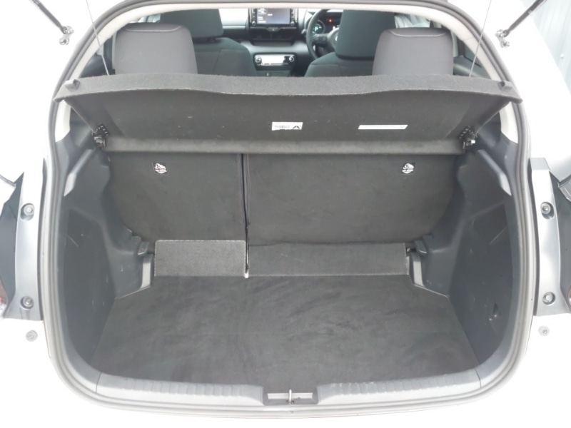 Used Toyota Yaris 2020 for sale - 77492195: Photo 8