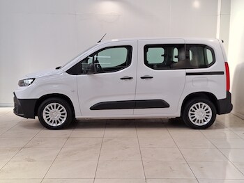 Used Toyota PROACE CITY Verso 2025 for sale - 77253422: Photo