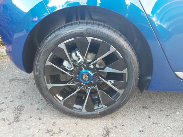 Used Renault Clio 2025 for sale - 76225638: Photo 12