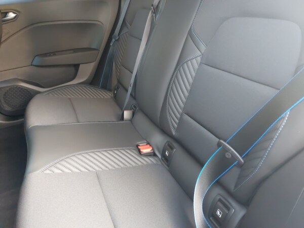Used Renault Clio 2025 for sale - 76225638: Photo 6