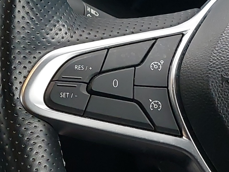 Used Renault Captur 2022 for sale - 77433922: Photo 11