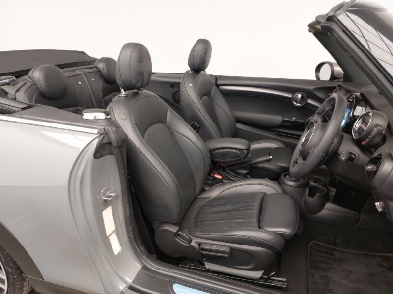 Used MINI Convertible 2022 for sale - 77876918: Photo 11