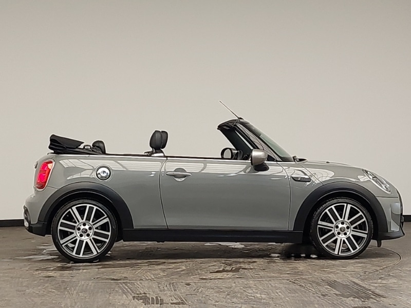 Used MINI Convertible 2022 for sale - 77876918: Photo 2